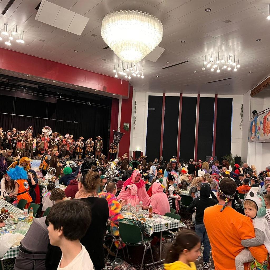 Saal2